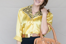 Cargar imagen en el visor de la galería, Blusa Suzelle Amarilla
