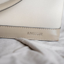 Cargar imagen en el visor de la galería, Bolsa Lacoste
