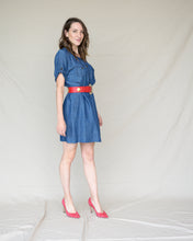 Cargar imagen en el visor de la galería, Vestido corto de mezclilla azul de Gerard Darel
